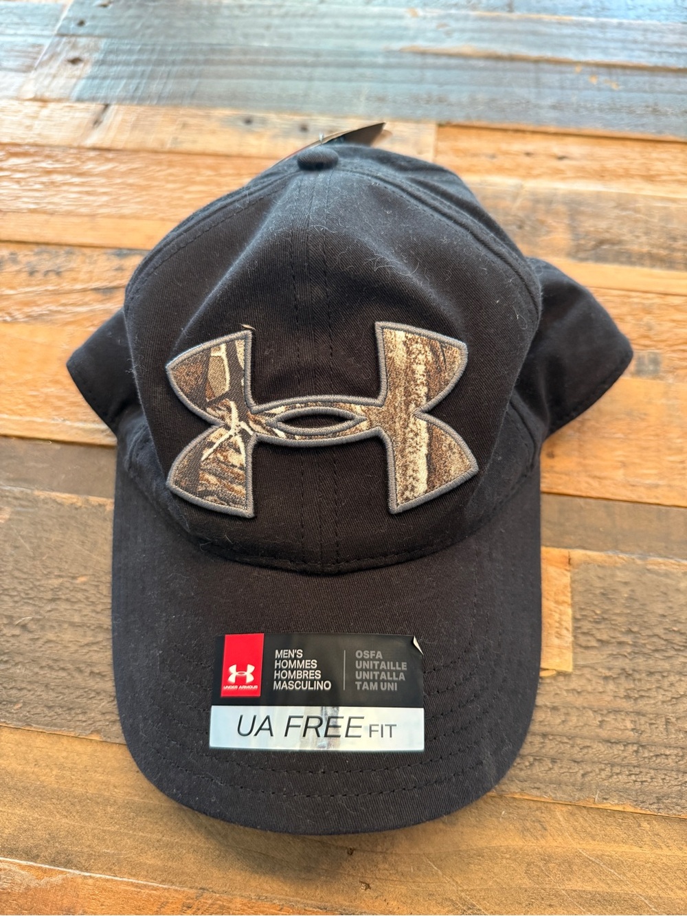 Under Armour NWT camo hat